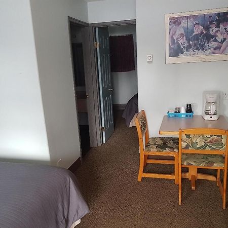 Anchor Riverfront Motel ซิคามอส ภายนอก รูปภาพ