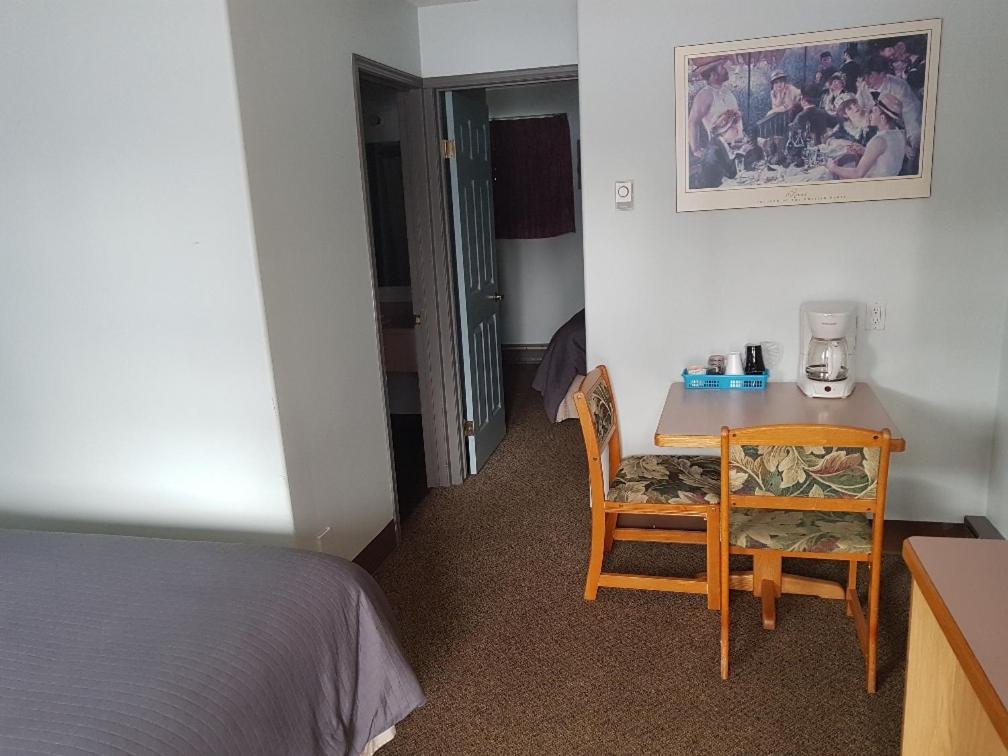 Anchor Riverfront Motel ซิคามอส ภายนอก รูปภาพ